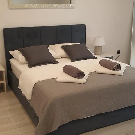 Romantic Rohreggerova Pula